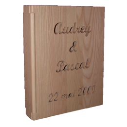 Le classeur en bois mariage
